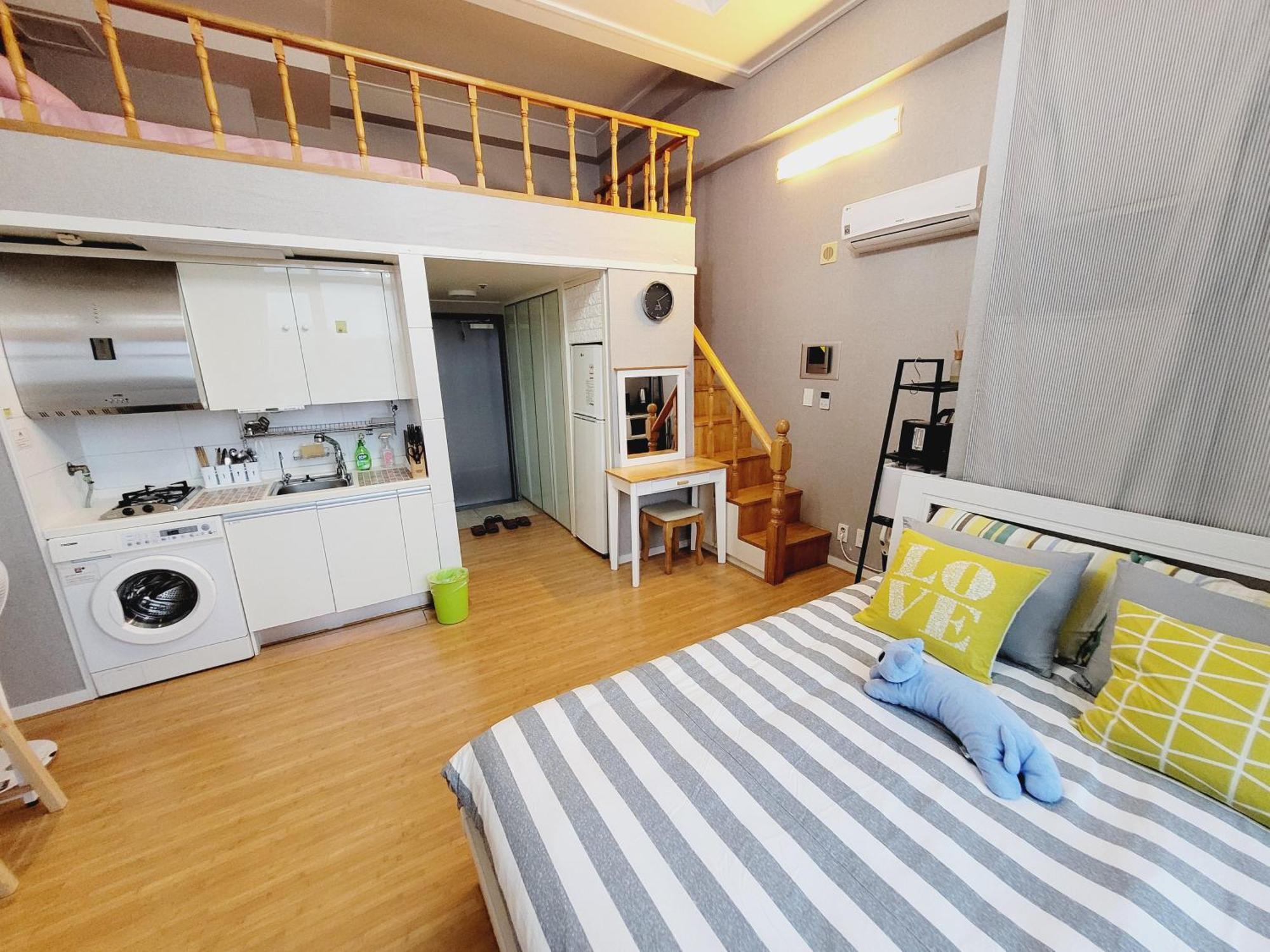 Travel House Apartment Seoul Room photo