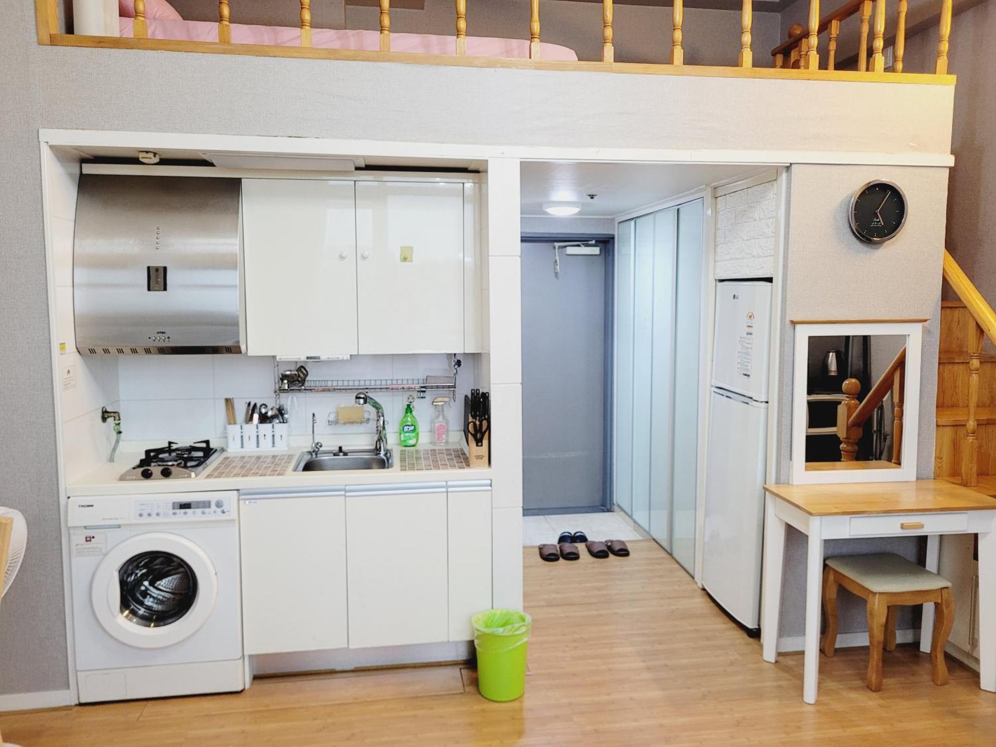 Travel House Apartment Seoul Room photo